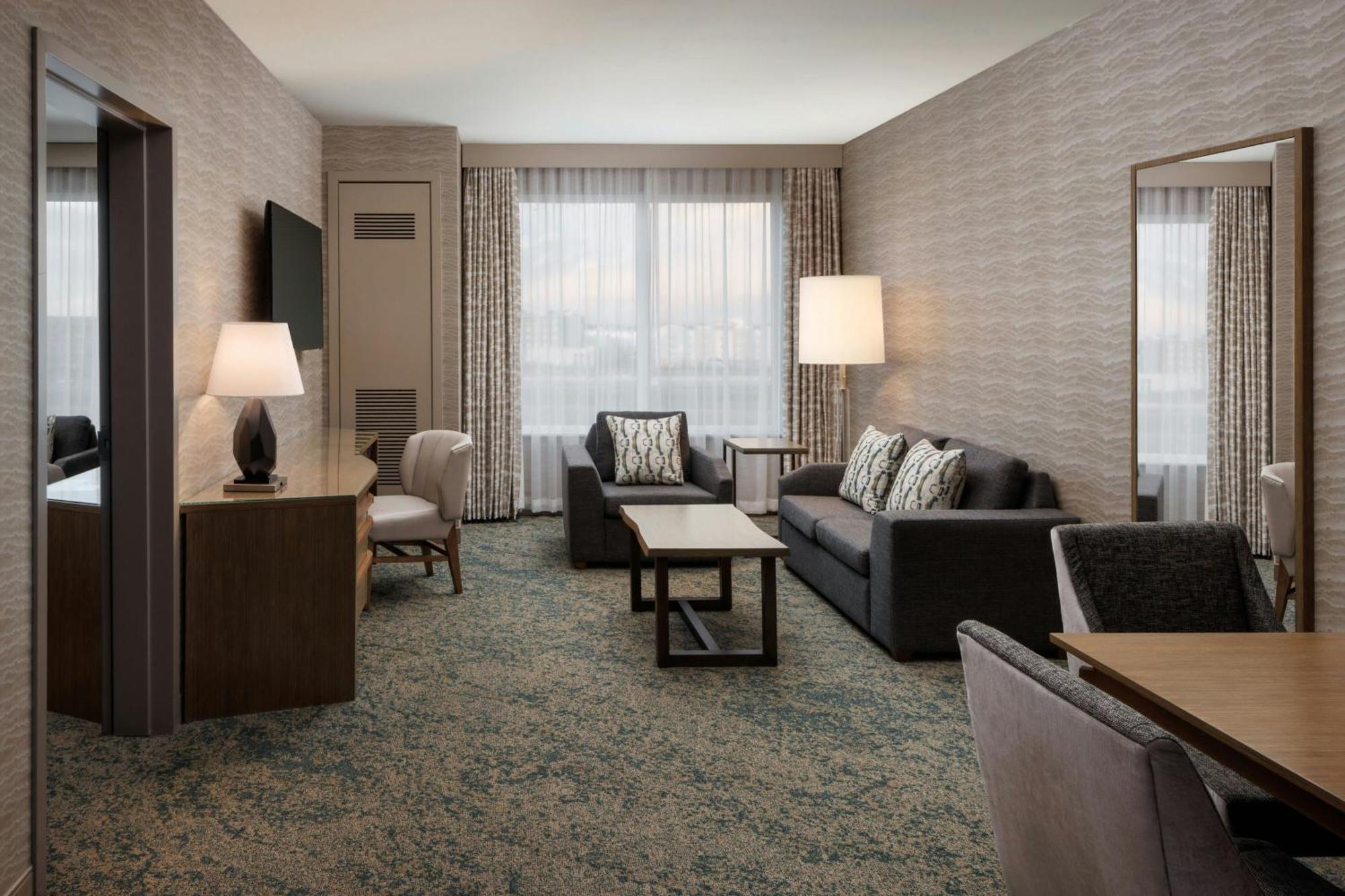 The Westin Calgary Airport Hotel Buitenkant foto